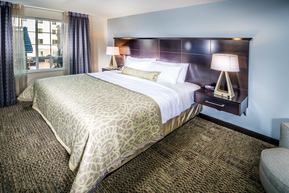 Staybridge Suites Corona South By Ihg Buitenkant foto