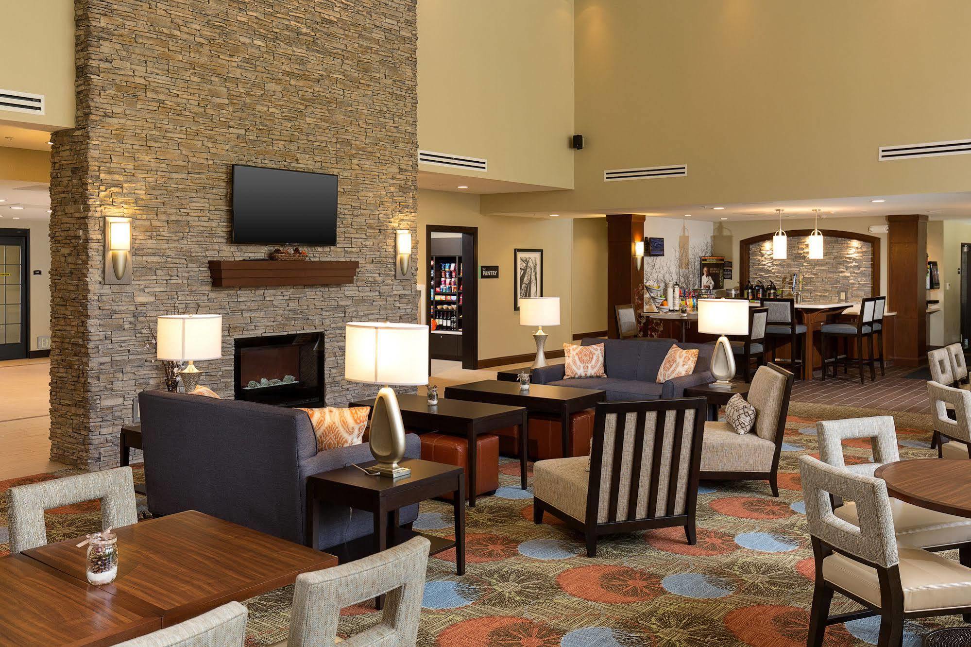 Staybridge Suites Corona South By Ihg Buitenkant foto
