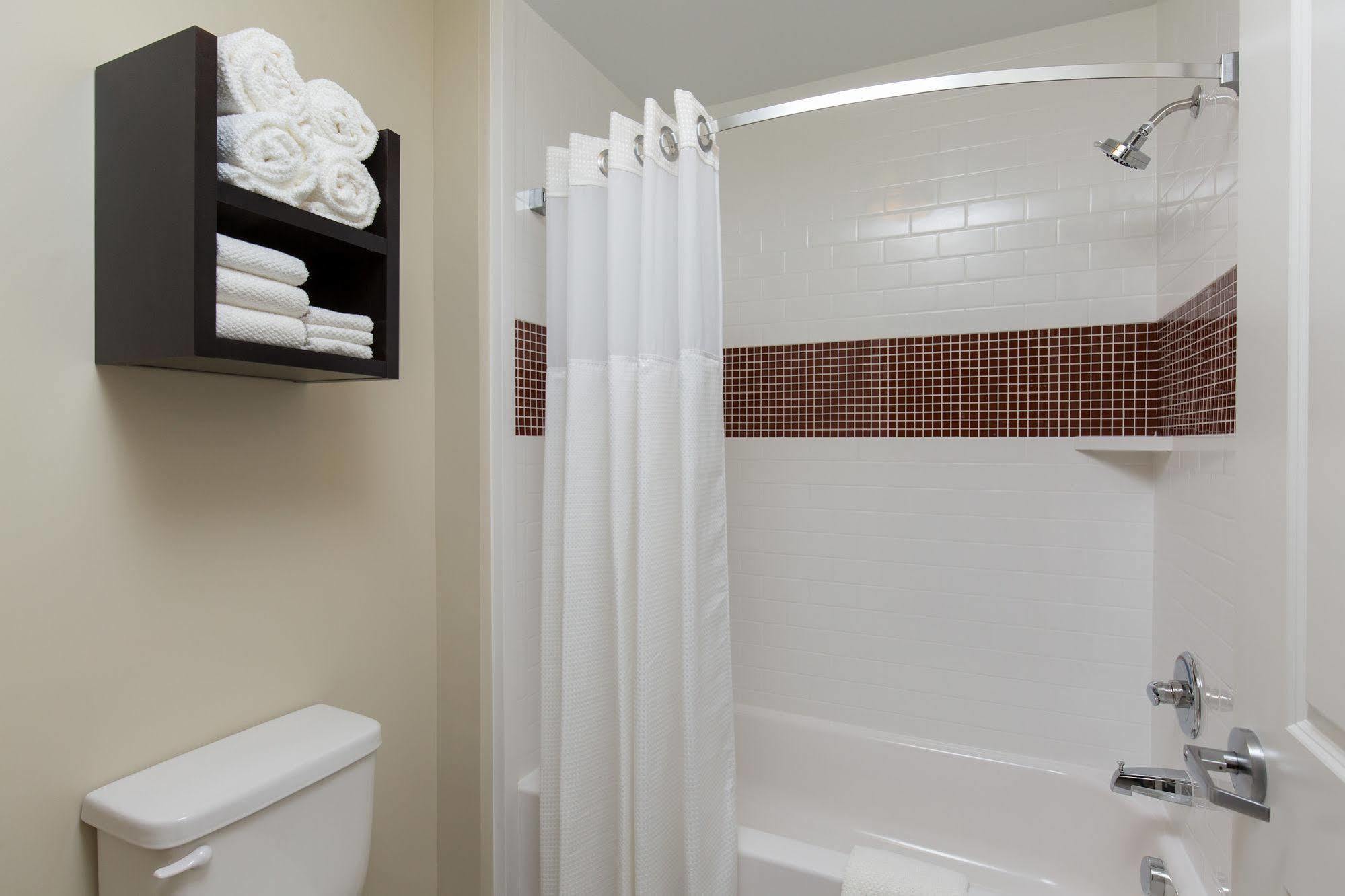 Staybridge Suites Corona South By Ihg Buitenkant foto