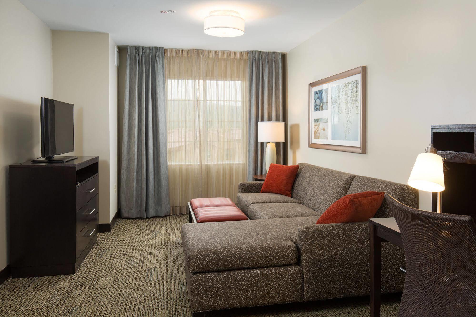 Staybridge Suites Corona South By Ihg Buitenkant foto