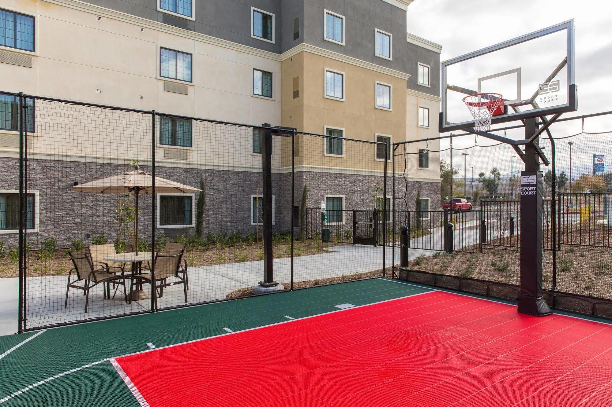 Staybridge Suites Corona South By Ihg Buitenkant foto