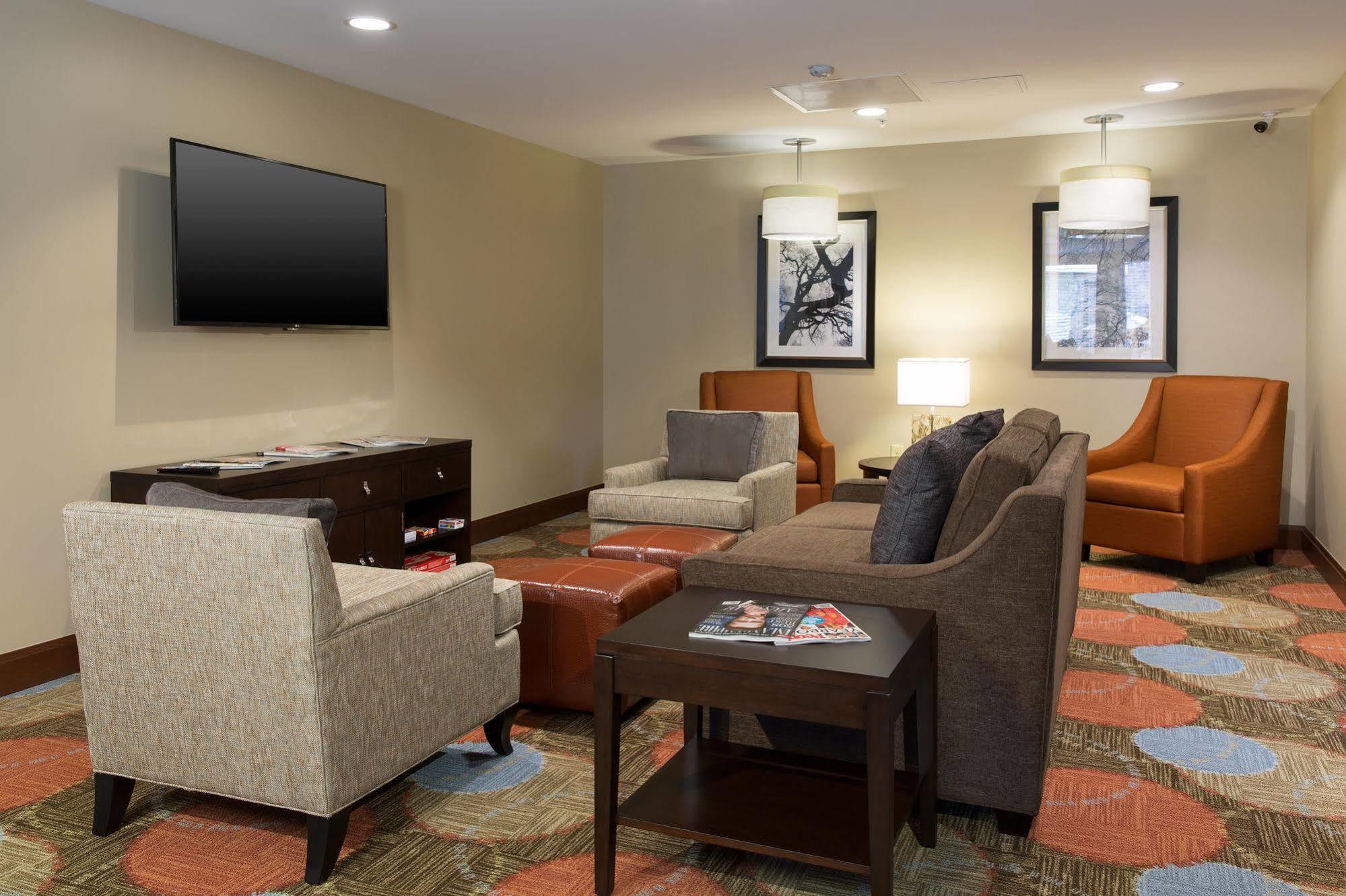 Staybridge Suites Corona South By Ihg Buitenkant foto